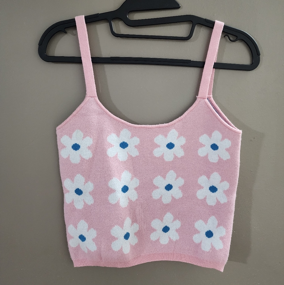 Willow & Wind Knit Crop Top Floral Daisy Tank Top Size Small Soft Pink